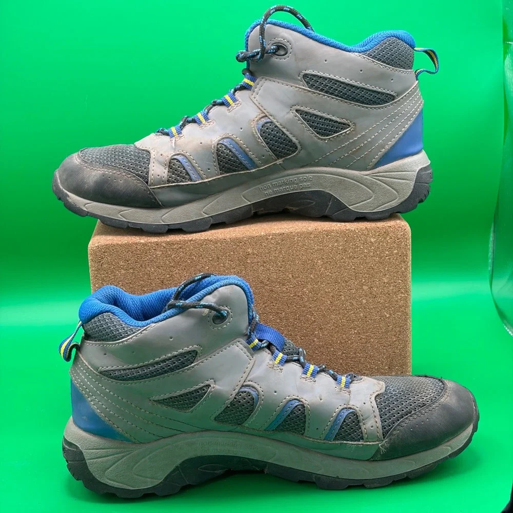 Merrell Oakcreek Hiking Boots Youth 6M Gray/Blue Waterproof Mid Trail Camp Shoes